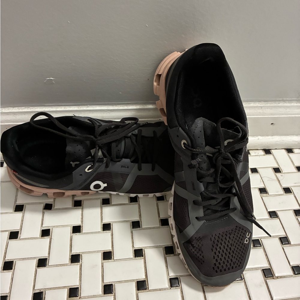 On Running Charcoal and Black Sneakers - Picture 7 of 7